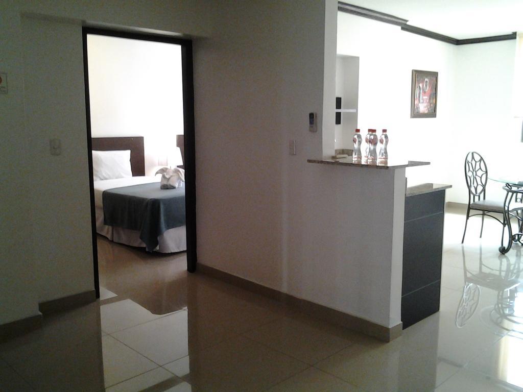 Az Hotel And Suites Panama City Eksteriør billede