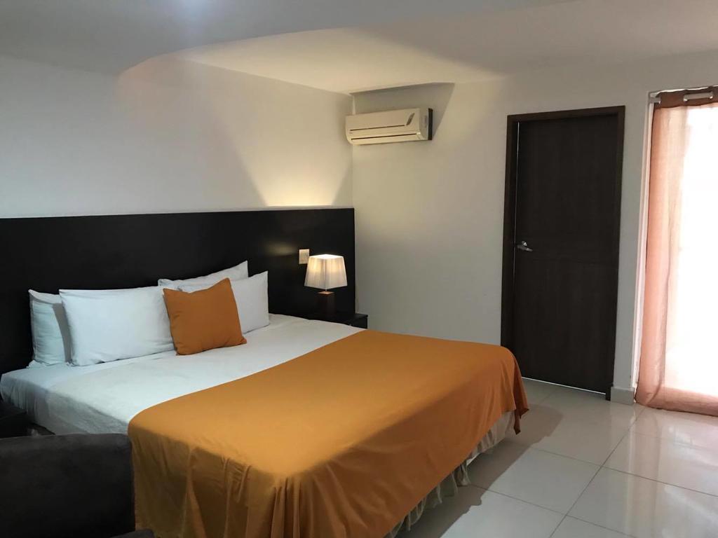 Az Hotel And Suites Panama City Eksteriør billede