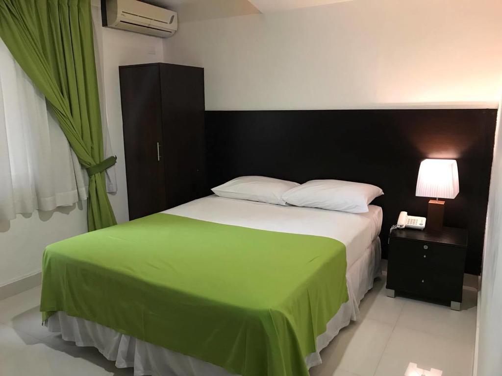 Az Hotel And Suites Panama City Eksteriør billede